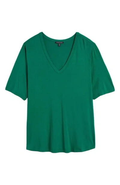 Universal Standard Lily Liquid Jersey V-neck T-shirt In Green Jacket