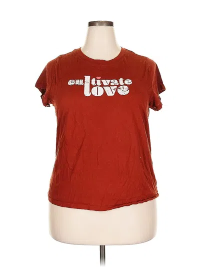 Pre-owned Universal Thread Active T-shirt In Red