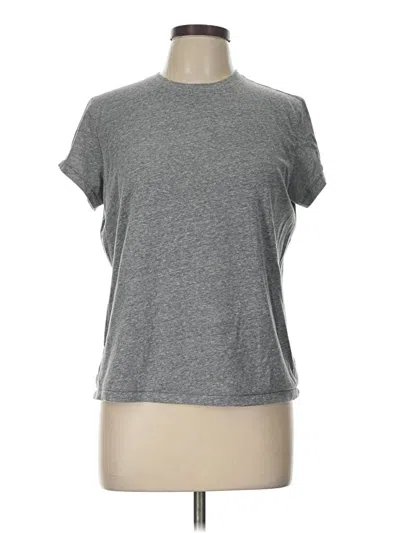 Pre-owned Universal Thread Active T-shirt In Gray