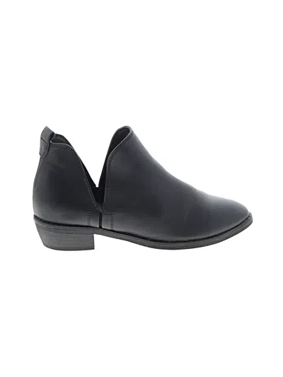 Pre-owned Universal Thread Ankle Boots In Black