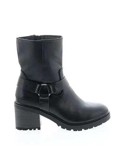 Pre-owned Universal Thread Ankle Boots In Black