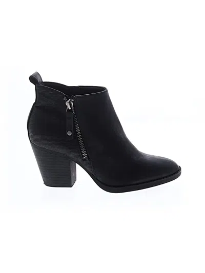 Pre-owned Universal Thread Ankle Boots In Black