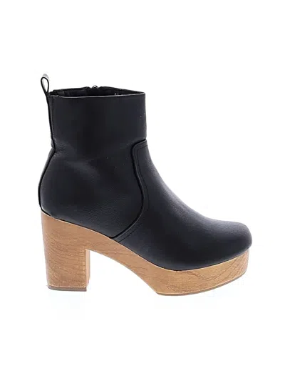 Pre-owned Universal Thread Ankle Boots In Black