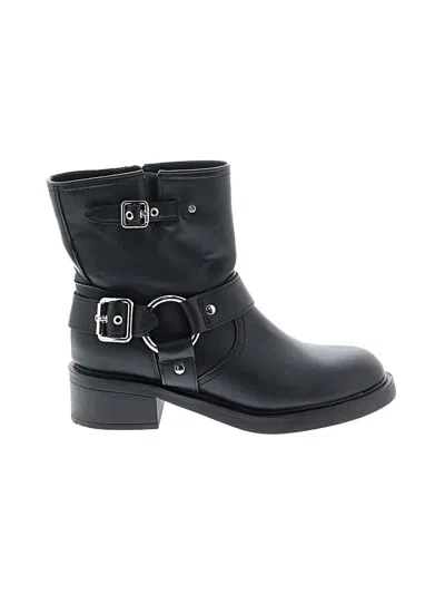 Pre-owned Universal Thread Ankle Boots In Black