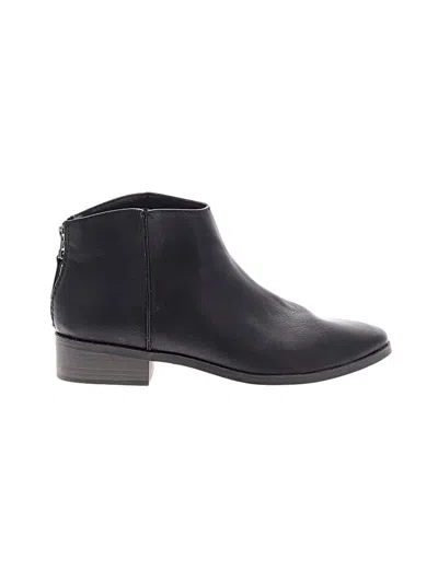 Pre-owned Universal Thread Ankle Boots In Black
