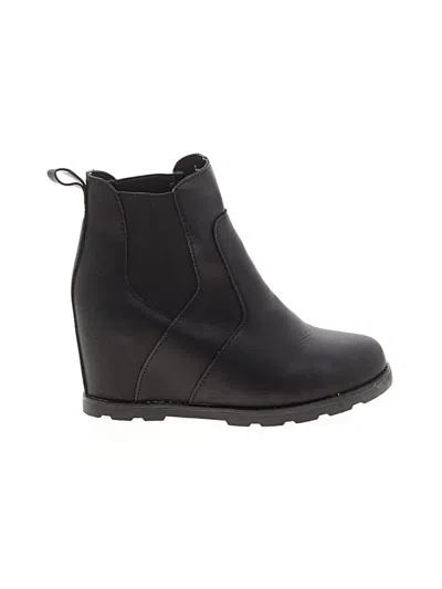 Pre-owned Universal Thread Ankle Boots In Black