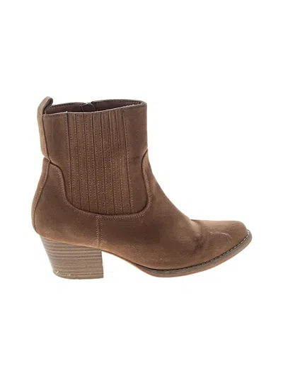 Pre-owned Universal Thread Ankle Boots In Brown
