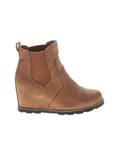 Pre-owned Universal Thread Ankle Boots In Brown