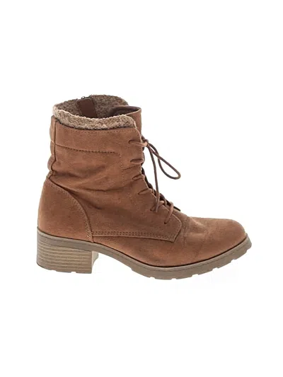 Pre-owned Universal Thread Ankle Boots In Brown