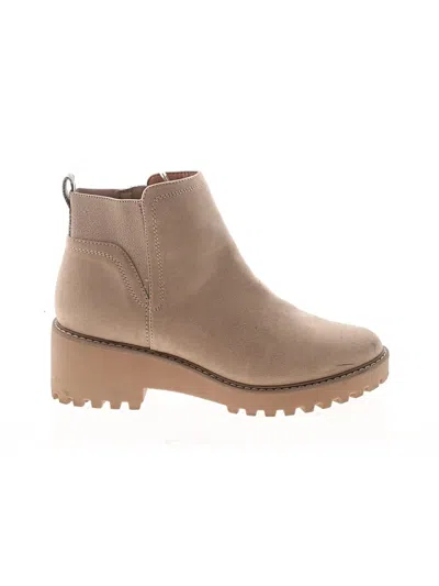 Pre-owned Universal Thread Ankle Boots In Tan