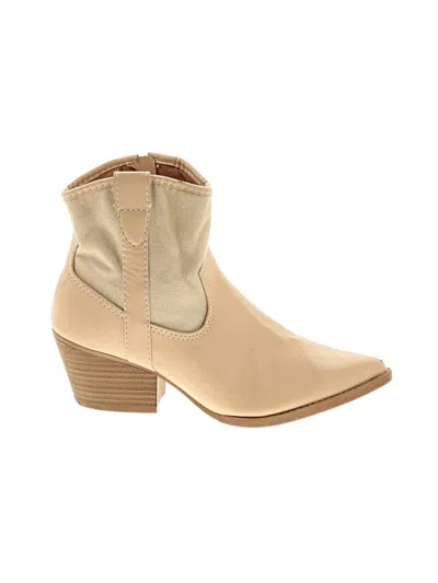 Pre-owned Universal Thread Ankle Boots In Tan