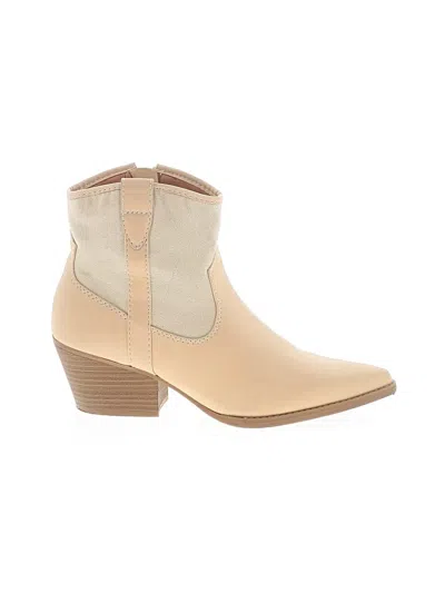 Pre-owned Universal Thread Ankle Boots In Tan