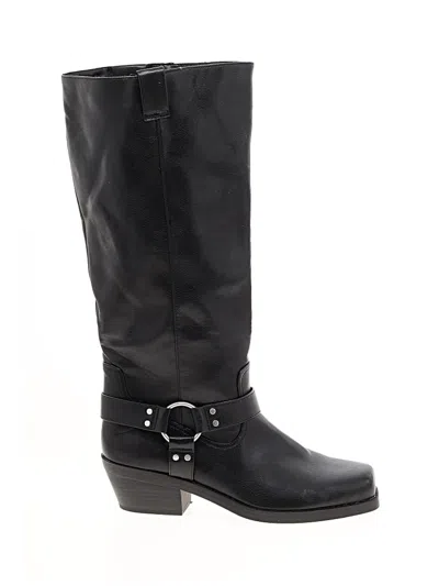Pre-owned Universal Thread Boots In Black