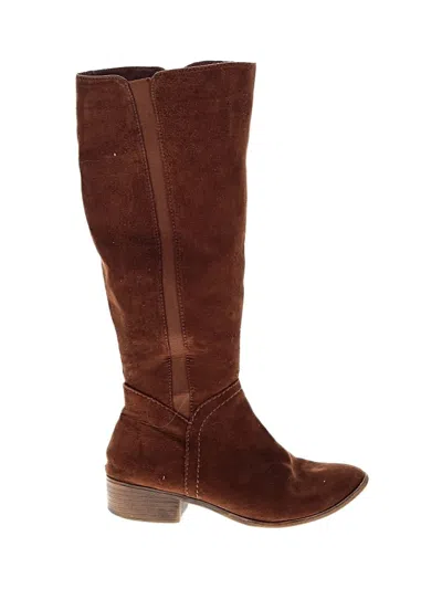 Pre-owned Universal Thread Boots In Brown