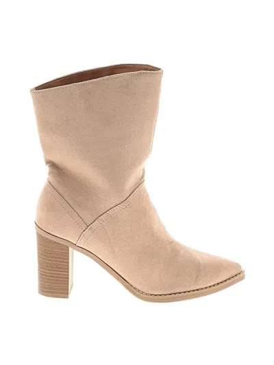 Pre-owned Universal Thread Boots In Tan
