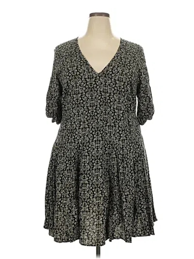 Pre-owned Universal Thread Casual Dress In Black