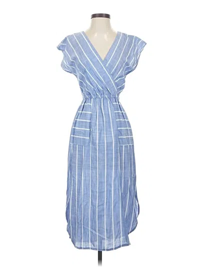 Pre-owned Universal Thread Casual Dress In Blue