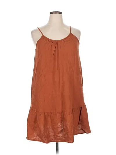 Pre-owned Universal Thread Casual Dress In Brown