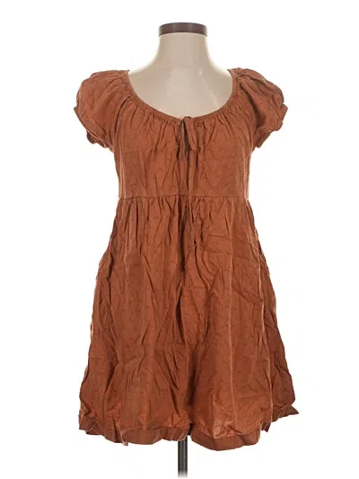 Pre-owned Universal Thread Casual Dress In Brown