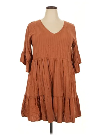 Pre-owned Universal Thread Casual Dress In Brown