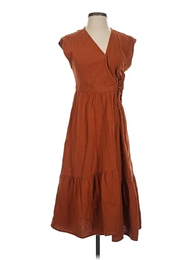 Pre-owned Universal Thread Casual Dress In Brown