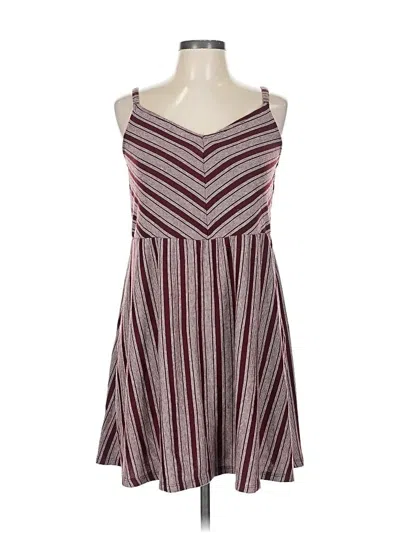 Pre-owned Universal Thread Casual Dress In Burgundy