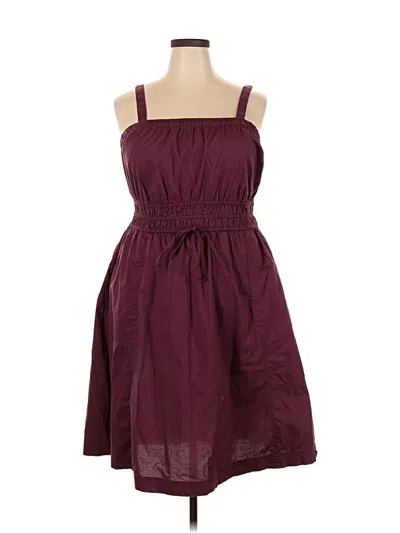 Pre-owned Universal Thread Casual Dress In Burgundy