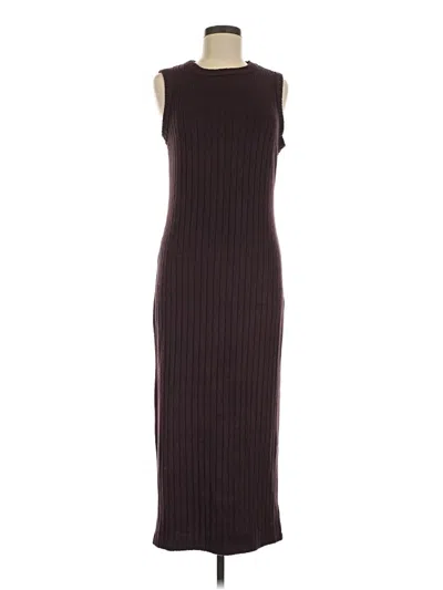 Pre-owned Universal Thread Casual Dress In Burgundy