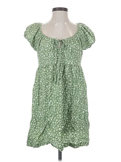 Pre-owned Universal Thread Casual Dress In Green