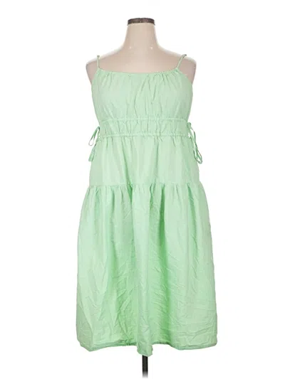 Pre-owned Universal Thread Casual Dress In Green