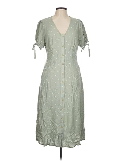 Pre-owned Universal Thread Casual Dress In Green