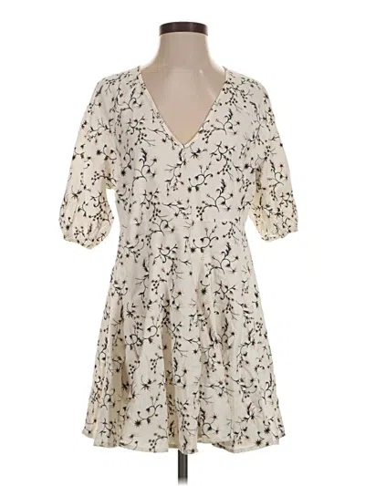 Pre-owned Universal Thread Casual Dress In Ivory