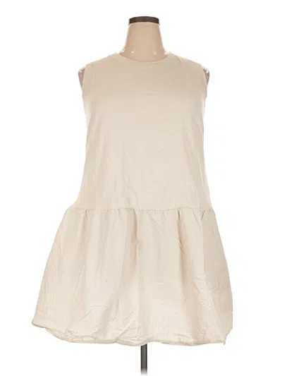 Pre-owned Universal Thread Casual Dress In Ivory