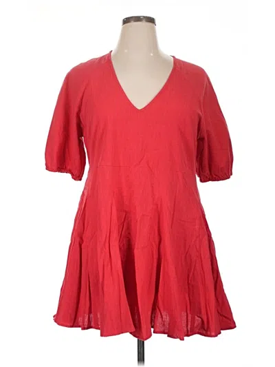 Pre-owned Universal Thread Casual Dress In Red