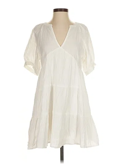 Pre-owned Universal Thread Casual Dress In White