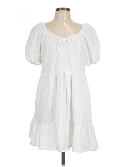 Pre-owned Universal Thread Casual Dress In White