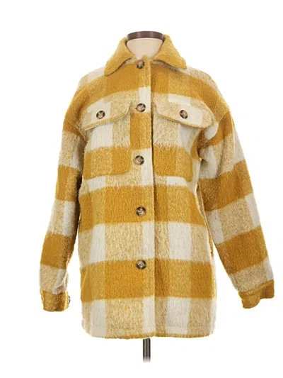 Pre-owned Universal Thread Coat In Yellow