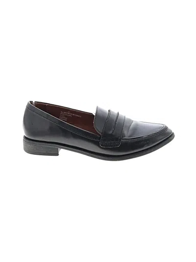 Pre-owned Universal Thread Flats In Black