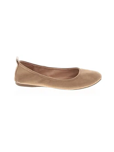 Pre-owned Universal Thread Flats In Brown