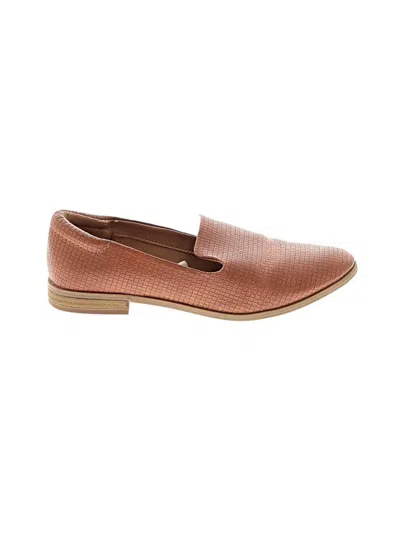 Pre-owned Universal Thread Flats In Brown