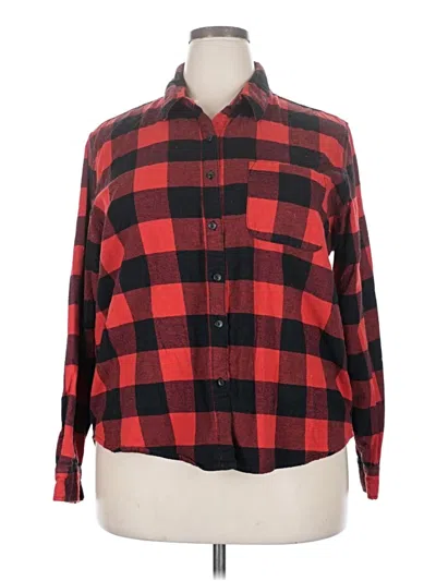 Pre-owned Universal Thread Long Sleeve Button Down Shirt In Red