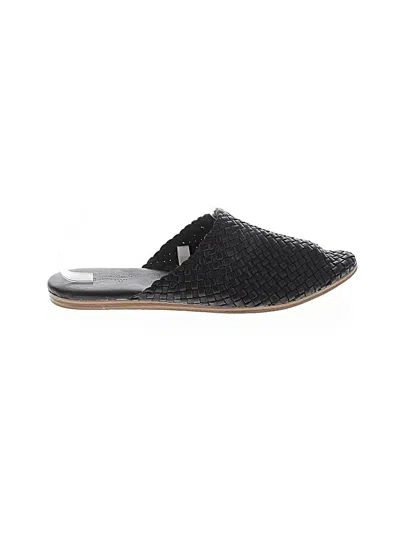 Pre-owned Universal Thread Mule/clog In Black