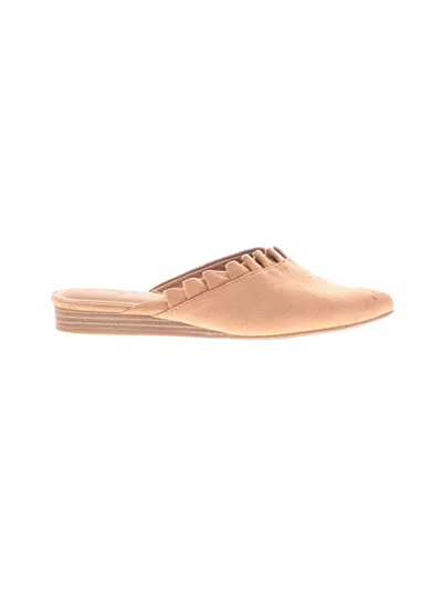Pre-owned Universal Thread Mule/clog In Tan