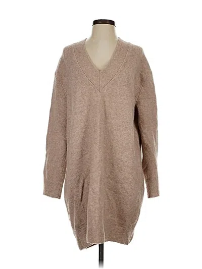 Pre-owned Universal Thread Pullover Sweater In Tan