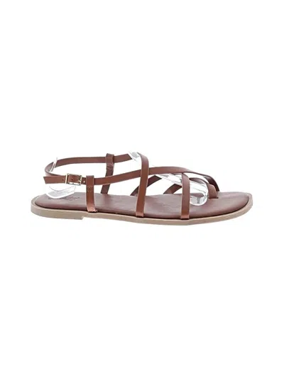 Pre-owned Universal Thread Sandals In Brown