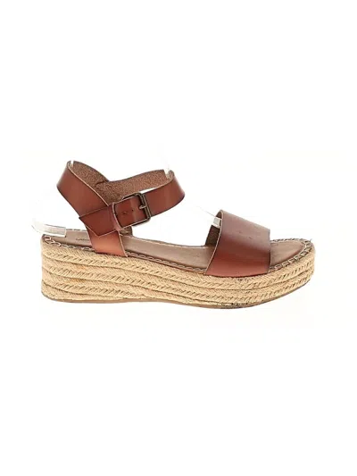 Pre-owned Universal Thread Sandals In Brown