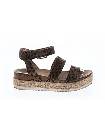 Pre-owned Universal Thread Sandals In Brown