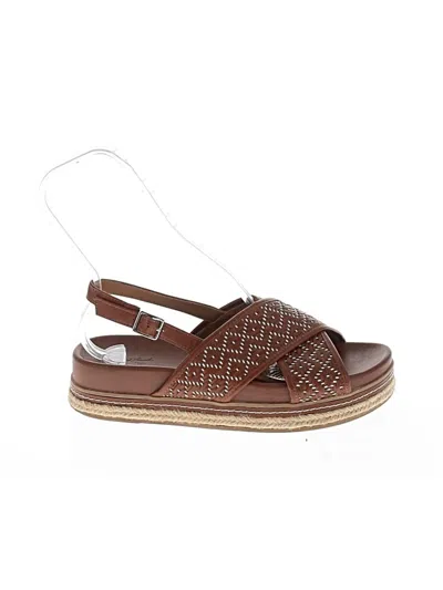 Pre-owned Universal Thread Sandals In Brown