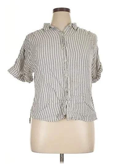 Pre-owned Universal Thread Short Sleeve Blouse In Gray