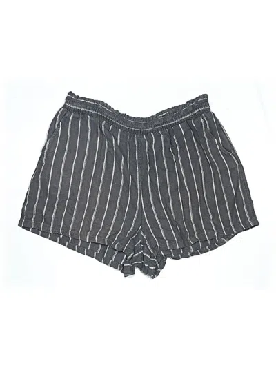 Pre-owned Universal Thread Shorts In Gray